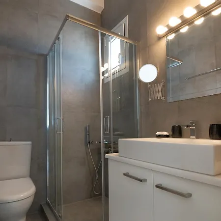 Pouletis Family - Akroyali Seaview Getaways Casa vacanze