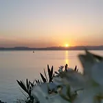 Pouletis Aetheria Suites-Luxury Seaview Stay With Pool 卡拉马塔