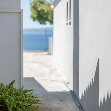 Pouletis Aetheria Suites-luxury Seaview With Pool Kalamata