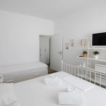 Pouletis Aetheria Suites-luxury Seaview With Pool Kalamata