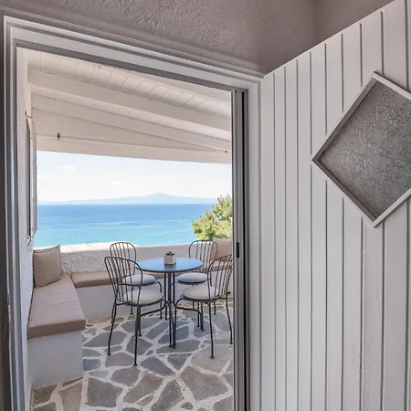Holiday home Pouletis Family - Akroyali Seaview Getaways