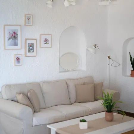 Pouletis Family - Akroyali Seaview Getaways Holiday home *