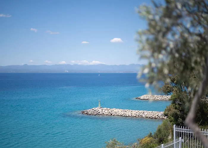 Pouletis Family - Akroyali Seaview Getaways