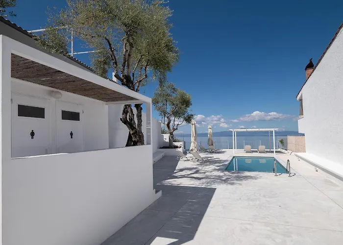 Pouletis Family - Akroyali Seaview Getaways